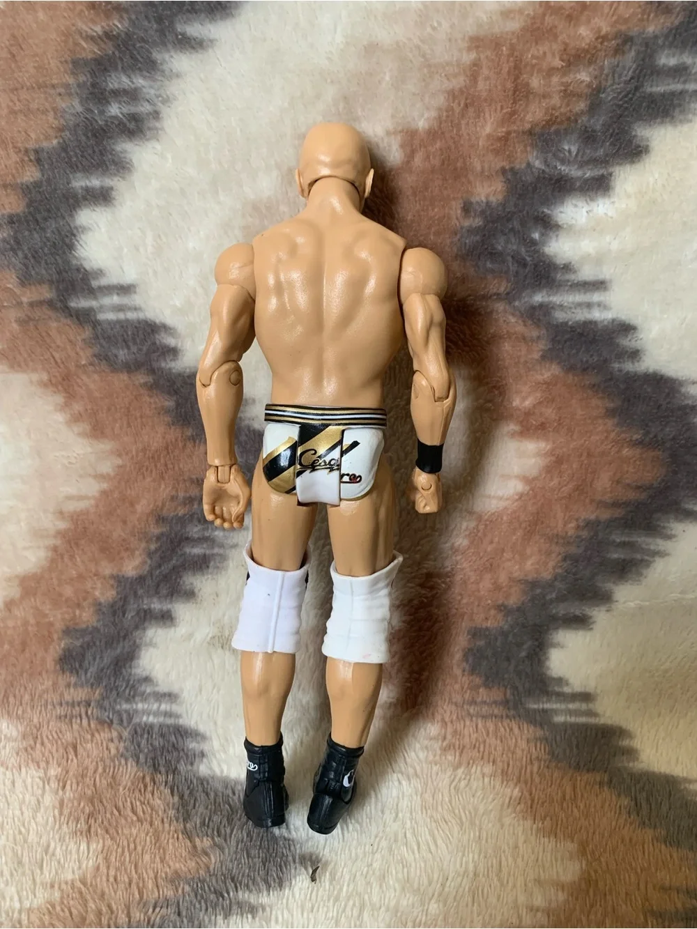 2014 Mattel WWE CESARO Basic Series 73 Wrestling Action Figure